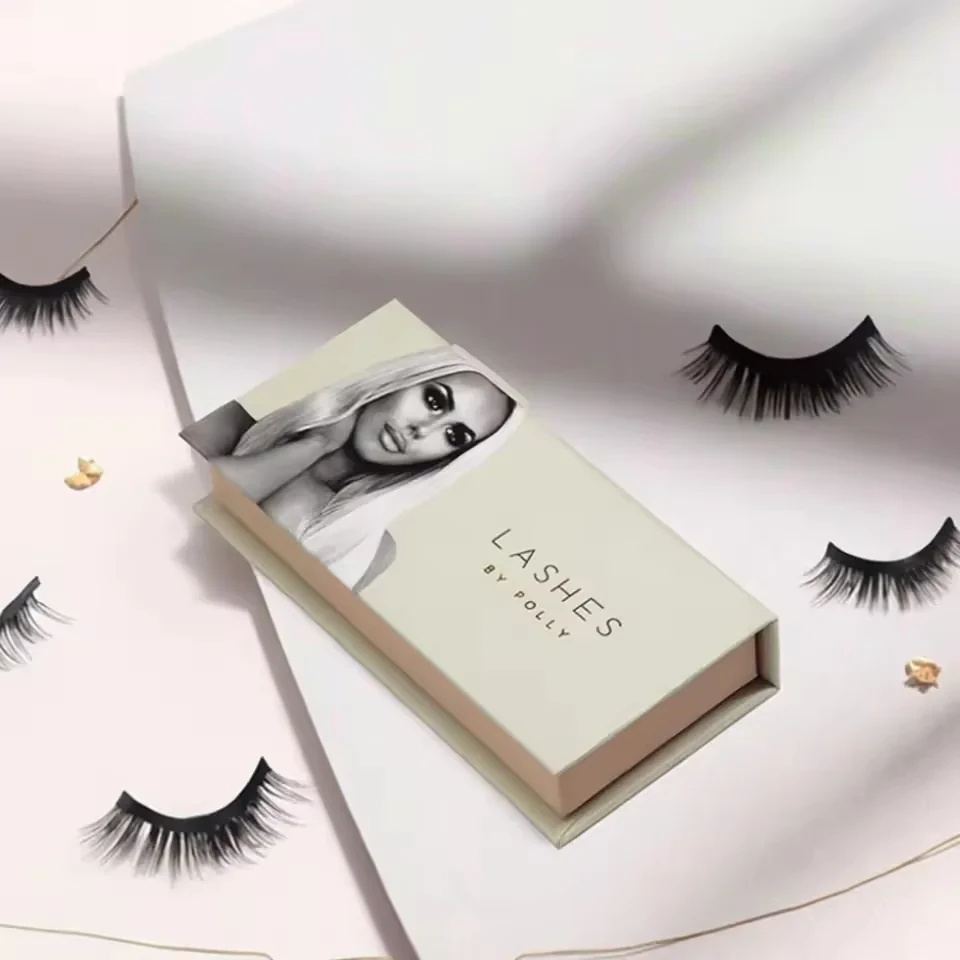 Clamshell Magnetic Eyelash Box