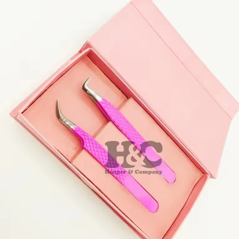 Flat Magnetic Box for Two Tweezers