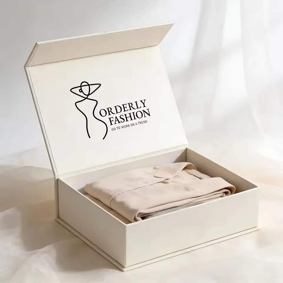 Foldable Magnetic Presentation Box